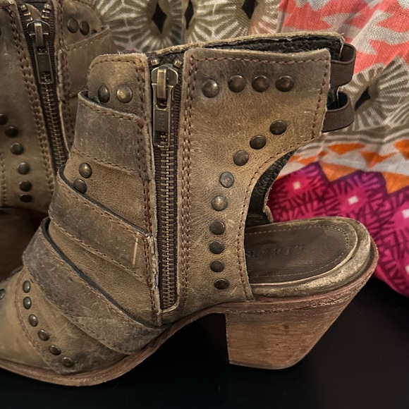 Liberty Black Rustic Western Studded Brown Ankle Boots 8 - Picture 4 of 4